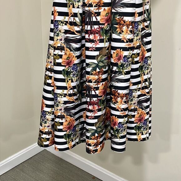 NWOT Chetta B striped floral dress.  Size 6 S small - Picture 3 of 13